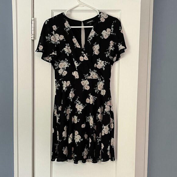 Express Y2K floral print black mini dress keyhole flutter sleeve lined size 4 - Picture 1 of 6